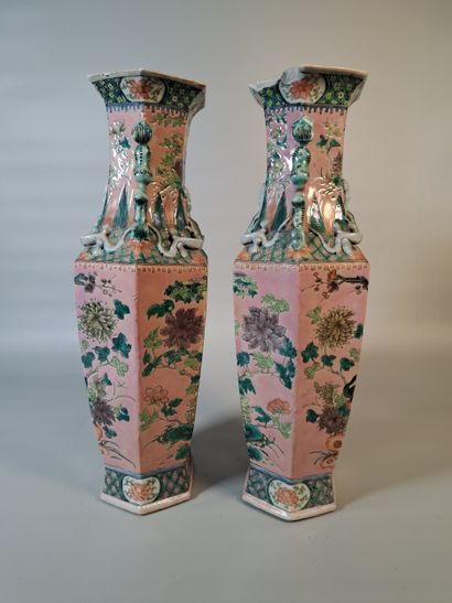 CHINA
Pair of hexagonal porcelain vases decorated...