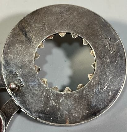 Silver EGG CUTTER.
English hallmarks
Goldsmith...