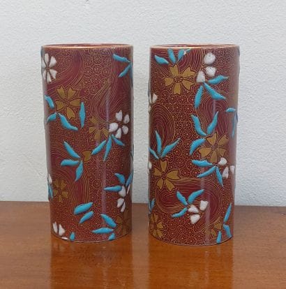 GIEN

Pair of Gien earthenware scroll vases...