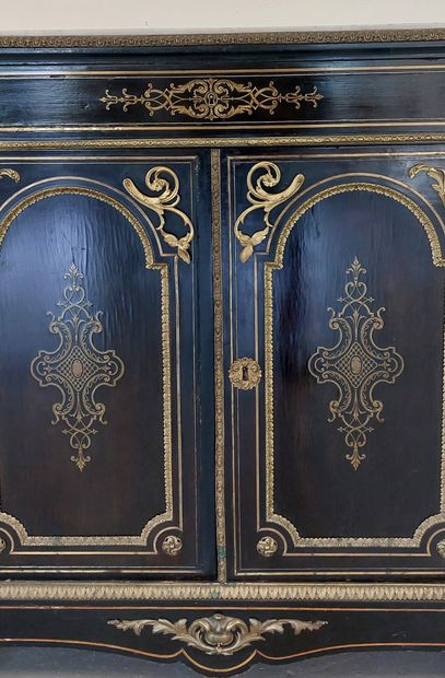 SUPPORT FURNITURE in blackened wood, brass...