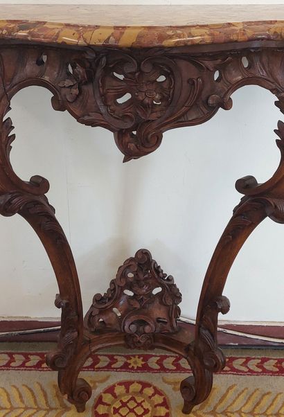 SMALL CONSOLE in molded and carved natural...