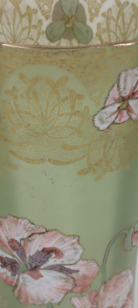 LARGE glass VASE with enamelled decoration...