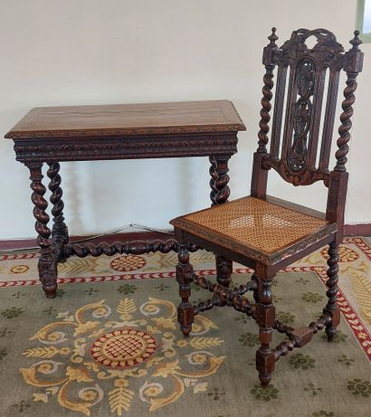 SMALL DESKTOP in carved oak with twisted...