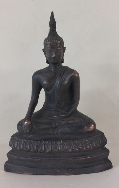 BURMA

Bronze Buddha

H : 21 cm