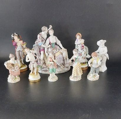 SET OF SUBJECTS IN GERMAN PORCELAIN

Crossed...