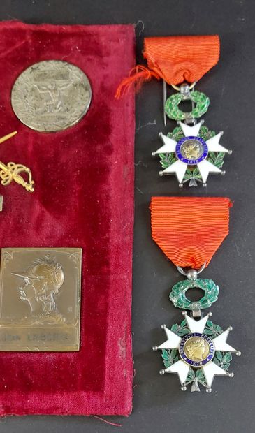 SET OF MILITARY MEDALS

Legion of Honor,...