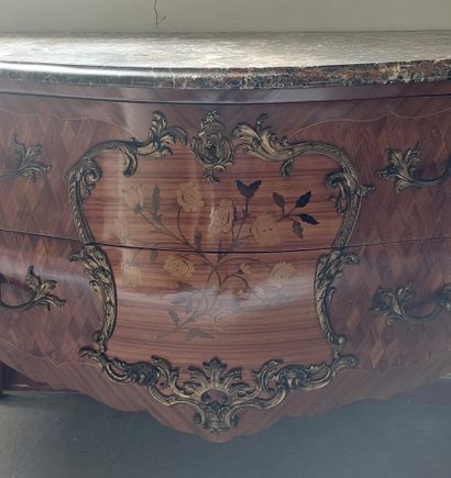 WOODEN COMMODE in veneer and marquetry with...