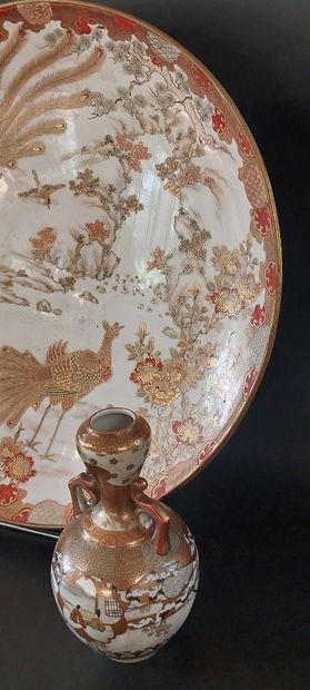 Japan, early 20th century,

Two satsuma porcelains,...