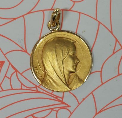 MEDAL in 18K gold 

Weight : 4,53 g



Sold...