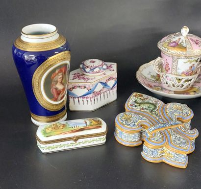 LOT of porcelain objects including:

cups...