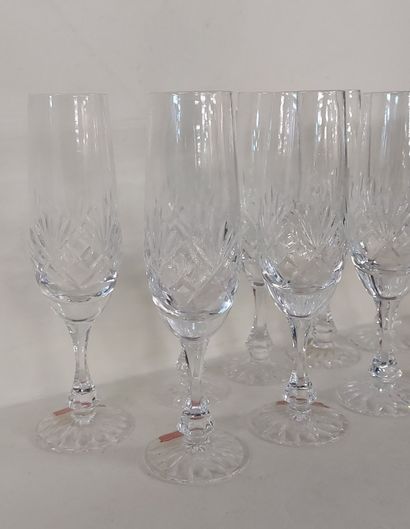CRISTAL DE LORRAINE

Suite de 10 flûtes en...