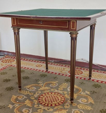 mahogany and mahogany veneer, felt interior,...
