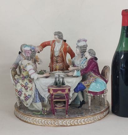 MANUFACTURE HOECHST

German polychrome porcelain...