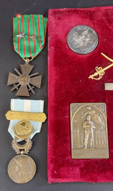 SET OF MILITARY MEDALS

Legion of Honor,...