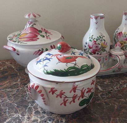 LUNEVILLE, LES ISLETTES and miscellaneous

Earthenware...