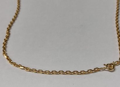 18K gold flattened navy chain.

Weight: 17.44...