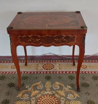 GAME TABLE in veneered wood and marquetry,...