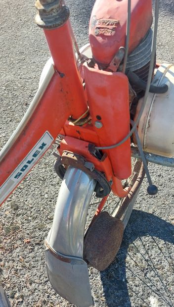 SOLEX 5000 

Couleur orange

(en l'état,...