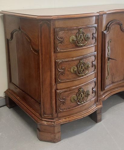 CHANGER CABINET in moulded walnut opening...