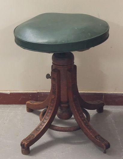 TABOURET DE PIANO piètement en bois sculpté,...
