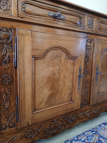 ENFILADE in moulded and carved walnut opening...