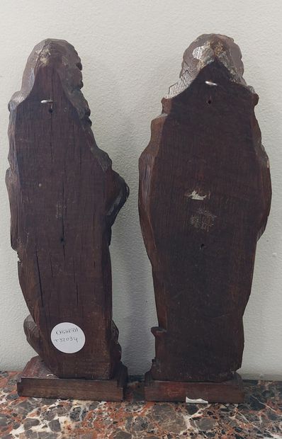 TWO wooden SAINTS

Height: 32 cm