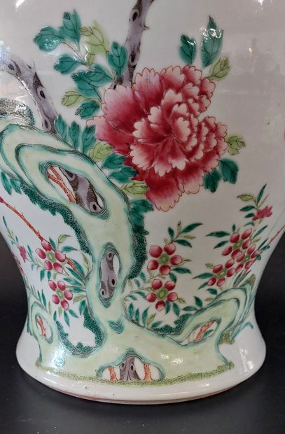 China, circa 1900-1920, 

Famille rose porcelain...
