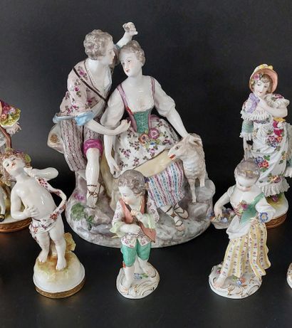 SET OF SUBJECTS IN GERMAN PORCELAIN

Crossed...