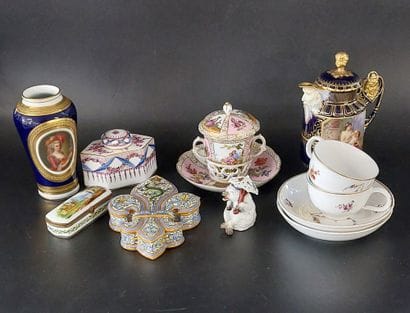 LOT of porcelain objects including:

cups...