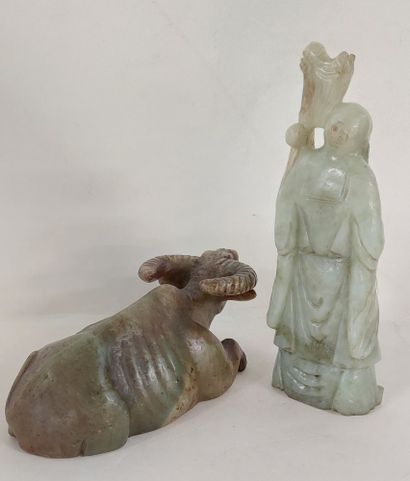 LOT including : 

- a buffalo in hard stone

-...