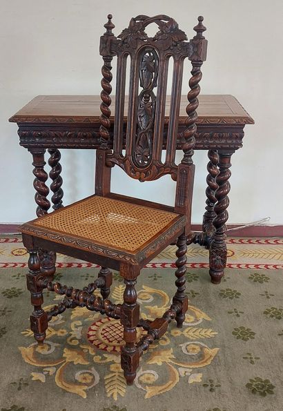 SMALL DESKTOP in carved oak with twisted...