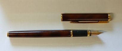 WATERMAN

Stylo-plume, plume en or 18K 

Avec...