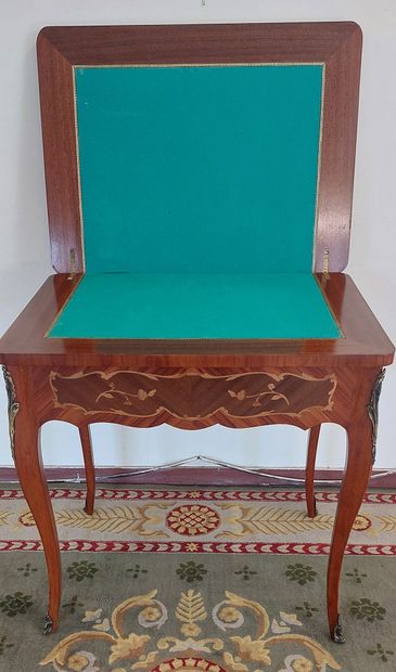 GAME TABLE in veneered wood and marquetry,...