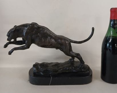 Loet VANDERVEEN ? 

Leopard

Bronze, marble...