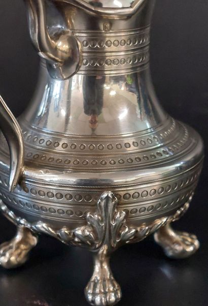 POT A CREME en argent

Poinçon Minerve

H...