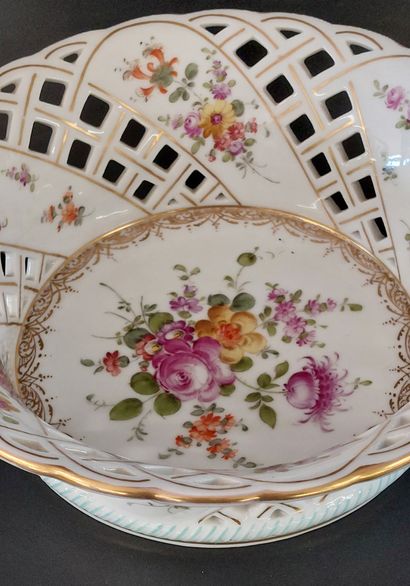 SAXE - MEISSEN

Coupe en porcelaine ajourée...
