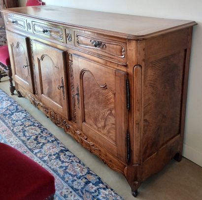ENFILADE in moulded and carved walnut opening...