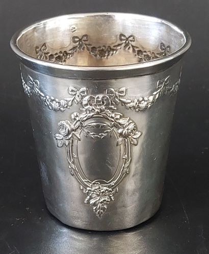 TIMBALE en argent 

Poinçon Minerve

Poinçon...