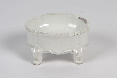 BLANC DE SAINT-CLOUD,
Small porcelain saleron...