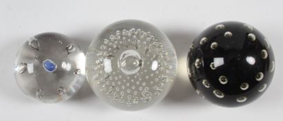 LOT OF SEIZE PAPER PRESS BUBBLES, in threaded...
