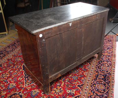 COMMODE D'ÉPOQUE EMPIRE
en acajou et placage...