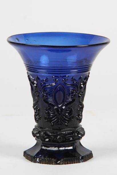SMALL VASE
in blown-molded 