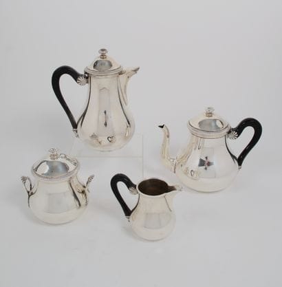 TEA AND COFFEE SET, in silver-plated metal...