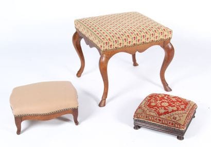 SET OF THREE FOOTRESTS
- A Regency-style...