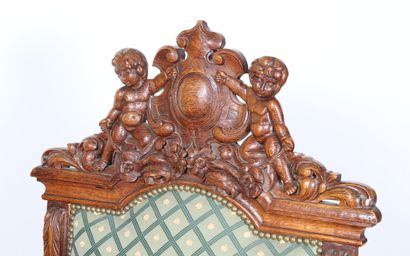 Grand fauteuil de style Renaissance en bois...