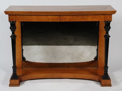 CONSOLE DE STYLE BIEDERMEIER
en placage de...
