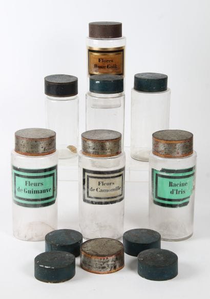 SEVEN GLASS HERBALIST JARS
in glass with...
