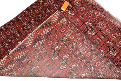 PETIT TAPIS DE SELLE BOUKHARA
à décor de...