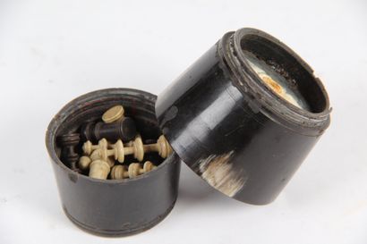 DES GOBLET, horn, two unscrewable parts.
H....