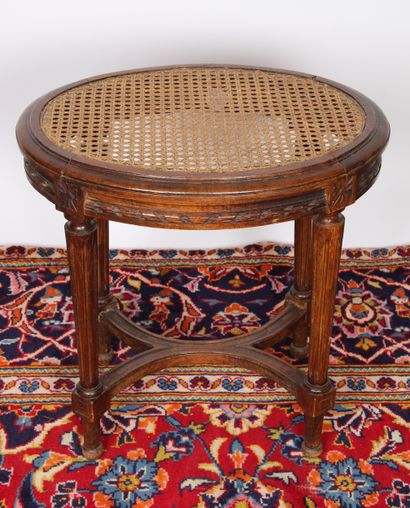 Petit tabouret de piano, de forme ovale,...